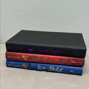 ISLE OF THE LOST Descendants Melissa de la Cruz Lot 3 Set 1 2 3  Return & Rise